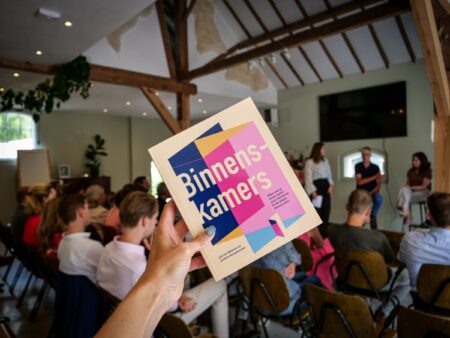 Binnenskamers boek